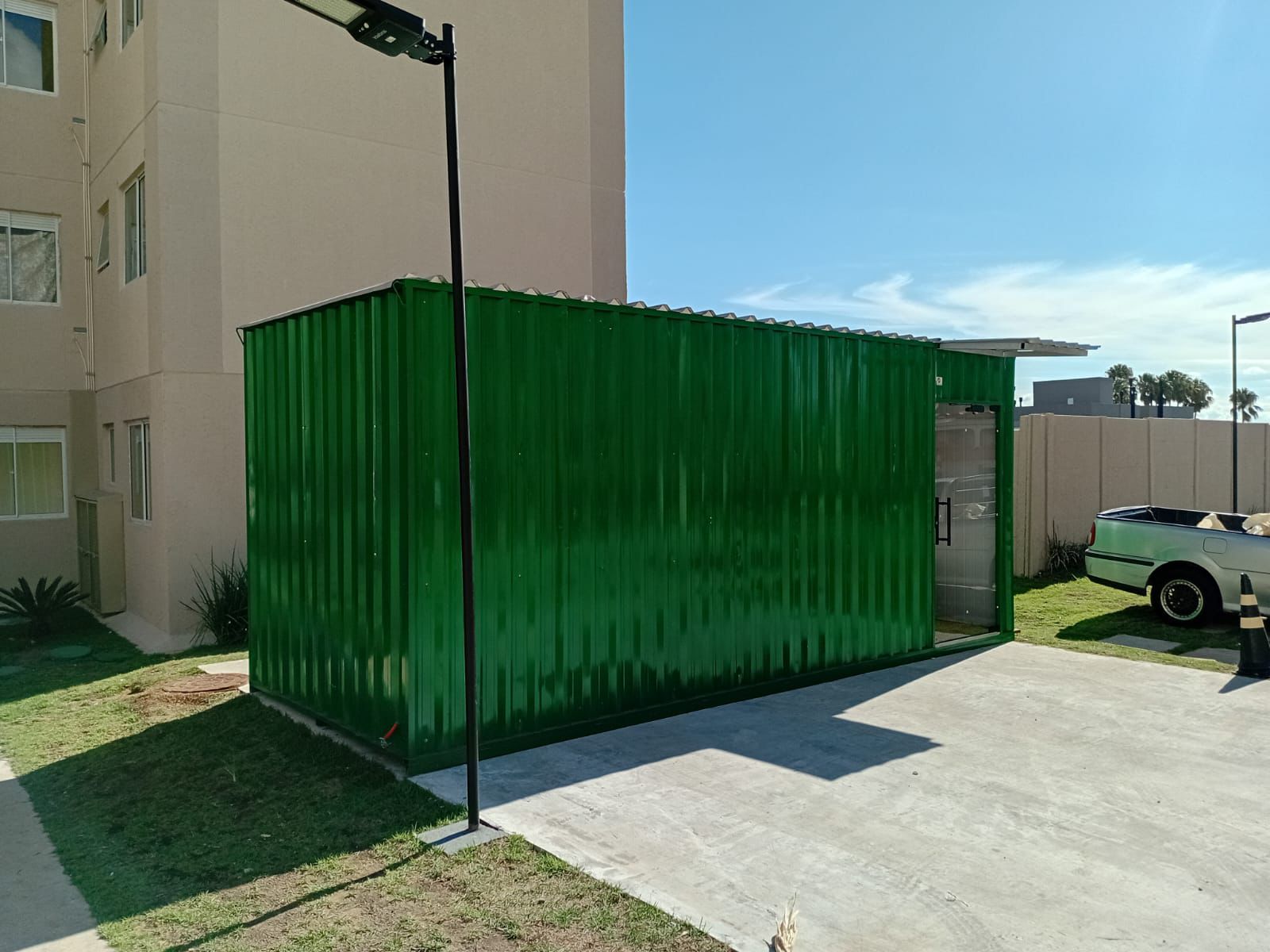 Escritorio container 12